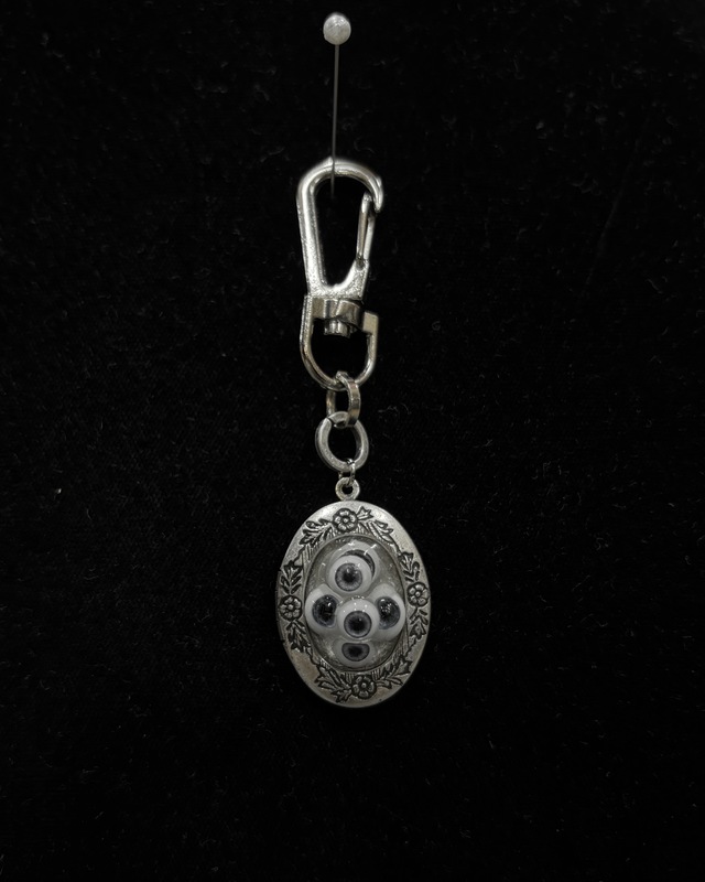 ::Baby eyes keyring