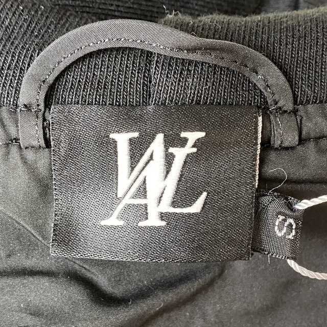 [새상품] 우알롱 퀄티드 후드 자켓