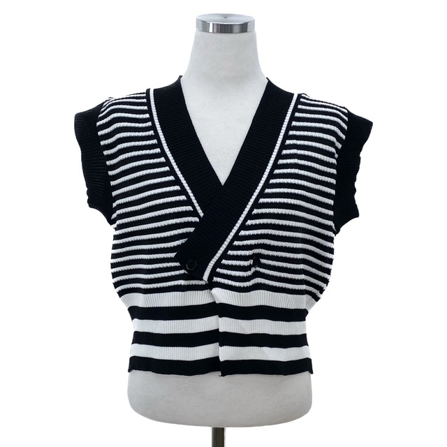 [새상품] 브이넥 스트라이프 니트 조끼