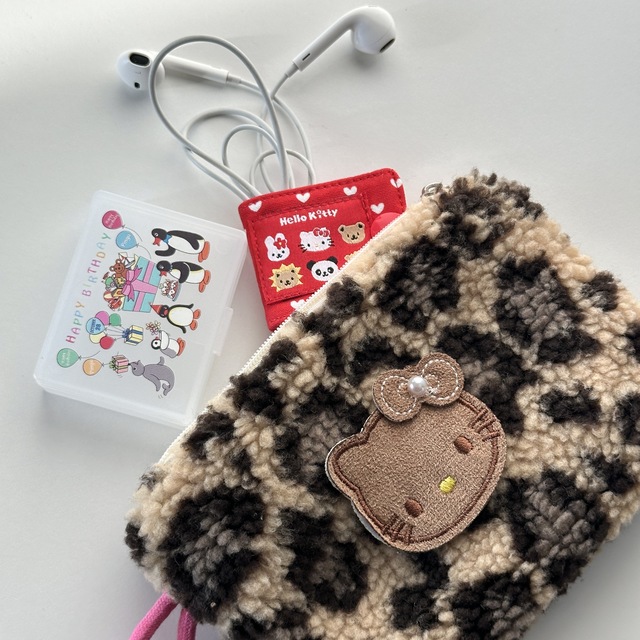 키티 고전 패턴 홀더 