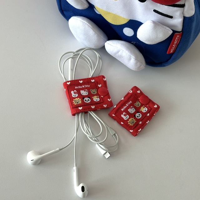 키티 고전 패턴 홀더 