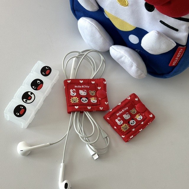 키티 고전 패턴 홀더 