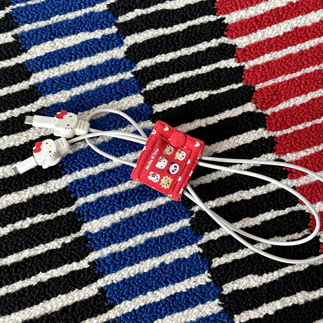 키티 고전 패턴 홀더 